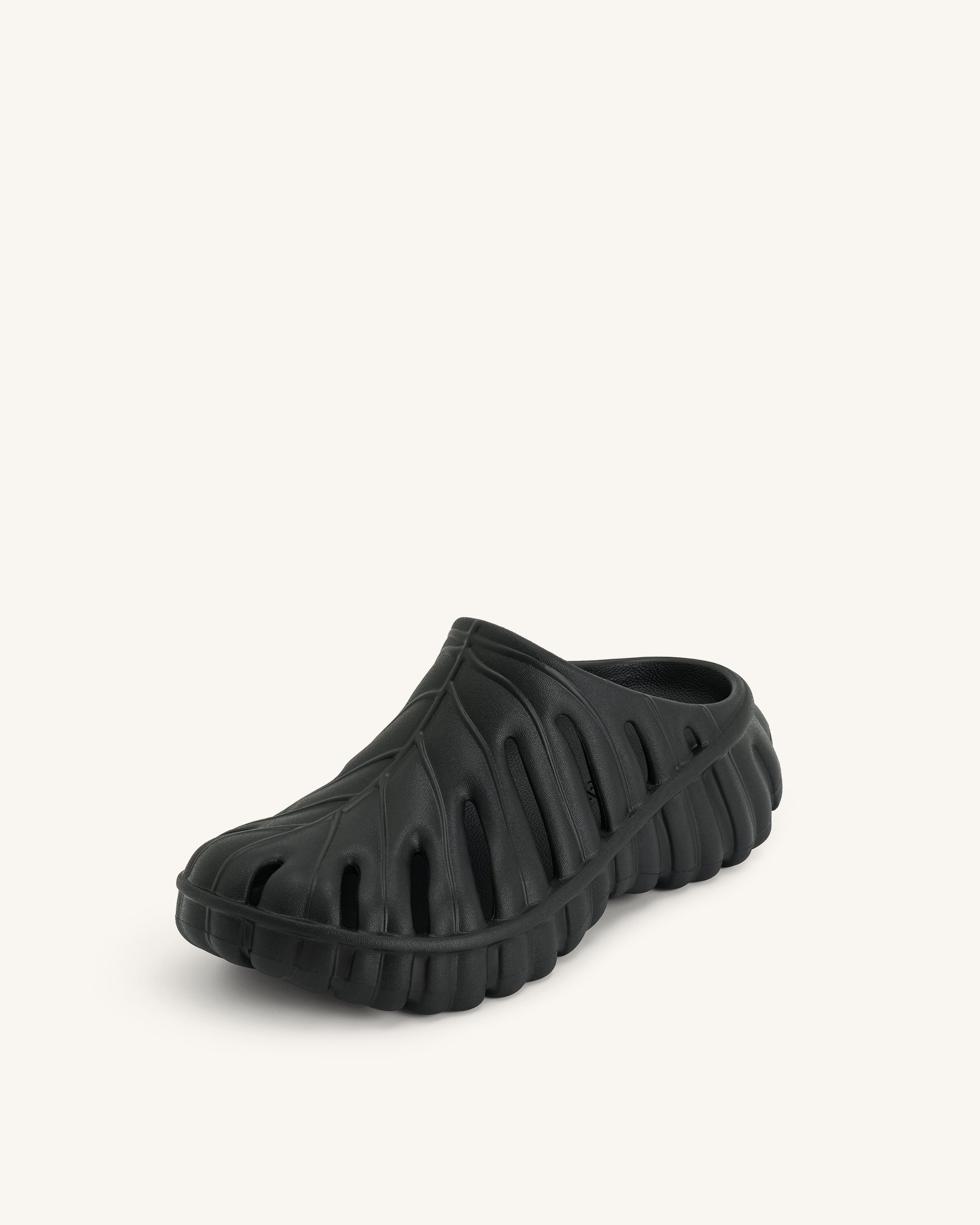 Tara Leaf Platform Clog - Black